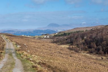 Slaggan Bay yaklaşım road.