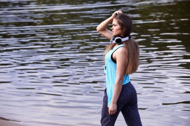 Uzaktan eğitim içine bakmak.