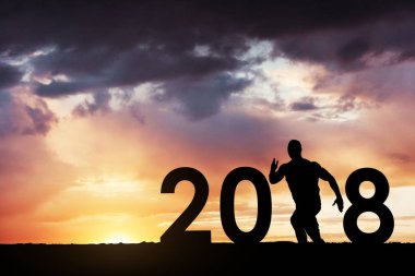 2018 yılının siluet genç koşucusu.