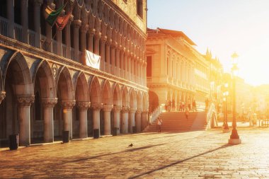 Gece sahnesi San Marco Meydanı, Venedik