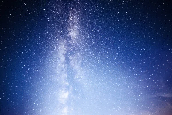 은하들로 이루어진 활기찬 하늘입니다 하늘의 — 스톡 사진
