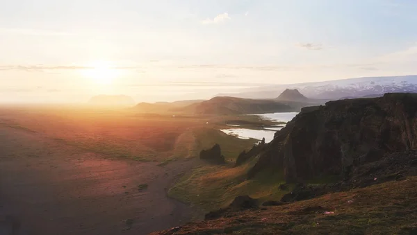 Колір Заходу Сонця Над Горами Фантастичні Краєвиди Пейзажу Ісландії Світ — стокове фото
