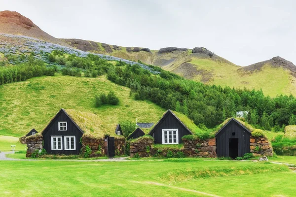 Malý Dřevěný Kostel Hřbitov Hofskirkja Hof Skaftafell Island Malebný Západ — Stock fotografie