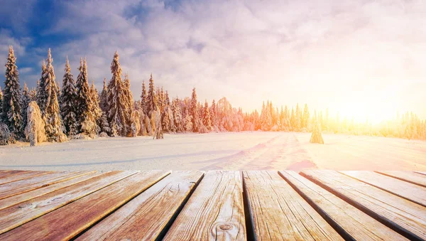 Zimní Krajina Ošuntělý Stůl Západě Slunce Karpaty Ukrajina — Stock fotografie