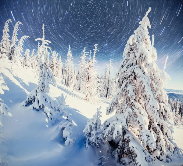 Csillagos Havas Téli Éjszakán Fantasztikus Tejút New Year Eve Felkészülés — Stock Fotó