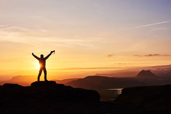 Silhouette Man Mountain Top Person Silhouette Rock Sport Active Life — Stockfoto