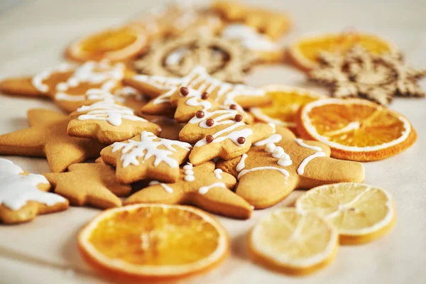 Christmas Gingerbread Cookies Dried Orange Spices White Table — Stock Photo, Image