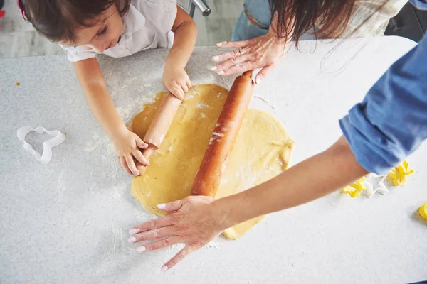 Happy Family Preparation Holiday Food Concept Family Cooking Christmas Cookies — Stock Photo, Image