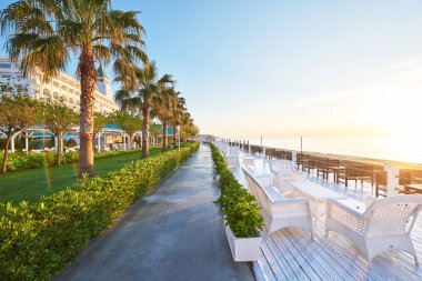 Amara Dolce Vita Lüks Oteli 'nde yürüyüş ve spor için güzel bir set. Alanya Türkiye.