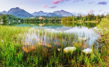 Göl strbske pleso yüksek tatras dağ, Slovakya, Avrupa