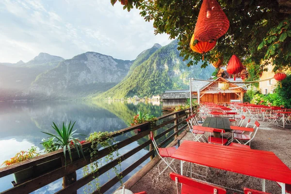 Café Été Sur Magnifique Lac Entre Les Montagnes Alpes Hallstatt — Photo
