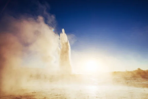 Geysers Islande Fantastique Kolory Turysty Regarder Beauté Monde — Photo