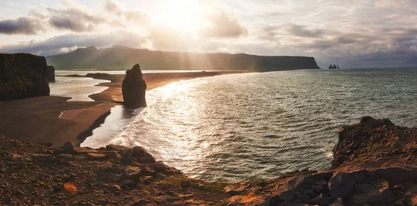 Black Sand Beach Mountains Reynisfjara Cape Sunset Iceland — Stock Photo, Image