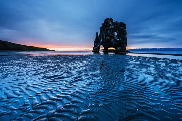 Hvitserkur Altezza Una Roccia Spettacolare Nel Mare Sulla Costa Settentrionale — Foto Stock