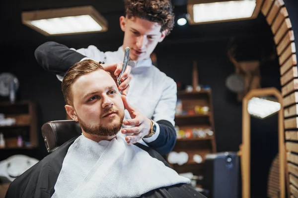 Männerfrisuren Und Frisuren Friseursalon Oder Friseursalon Friseure Für Männer — Stockfoto