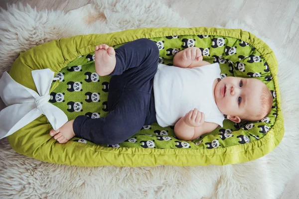 Bedding Children Baby Sleeps Bed Healthy Little Baby Soon Birth — Stock Photo, Image