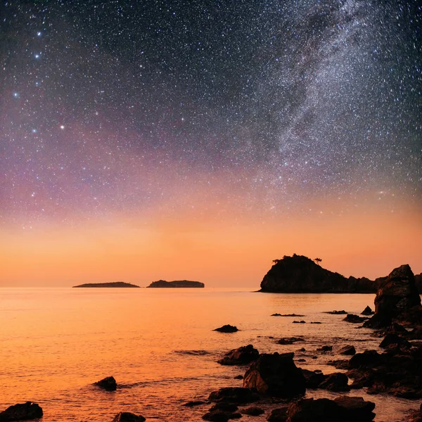 Fantastico Cielo Stellato Lattea Sul Mare Bellissimo Paesaggio — Foto Stock