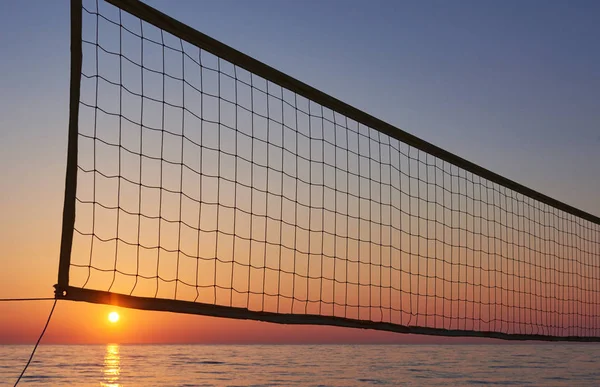 Hermoso Atardecer Colorido Sobre Mar Sol Brilla Cielo Naranja — Foto de Stock