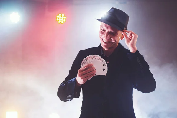 Magician Showing Trick Playing Cards Magic Dexterity Circus Gambling Prestidigitator — Stock Photo, Image