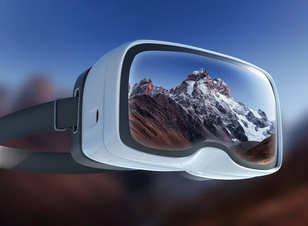 虚拟现实耳机 双重曝光 高山上的浓雾经过古莱 格鲁吉亚 斯瓦内蒂 高加索山区 — 图库照片