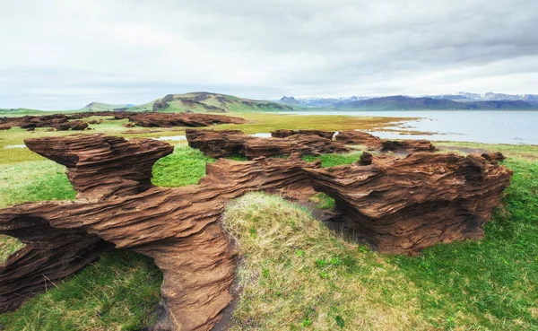 Vista Panorâmica Das Rochas Vulcânicas Islândia — Fotografia de Stock