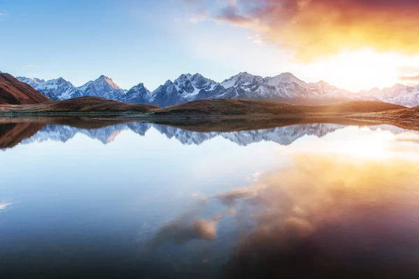 Sonnenuntergang Bergsee Koruldi Upper Svaneti Georgien Europa Kaukasusgebirge — Stockfoto