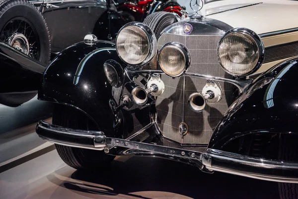 Stuttgart Almanya Ekim 2018 Mercedes Müzesi Lüks Siyah Retro Araba — Stok fotoğraf