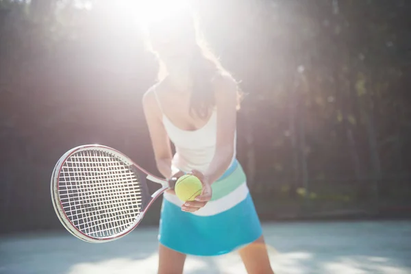 Uma Mulher Bonita Vestindo Campo Ténis Sportswear Quadra — Fotografia de Stock