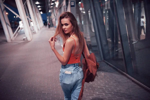 Young Beautiful Girl Backpack Her Shoulders Standing Street Airport She — 스톡 사진