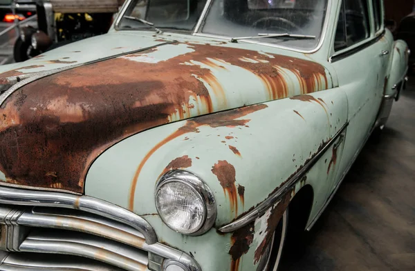 Sauvegarder Les Détails Originaux Devant Vieille Voiture Rouillée Photo Gros — Photo