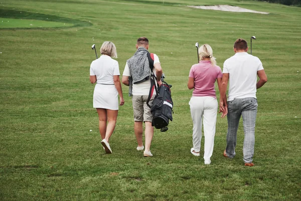 Group Stylish Friends Golf Course Learn Play New Game Team — Stock Photo, Image