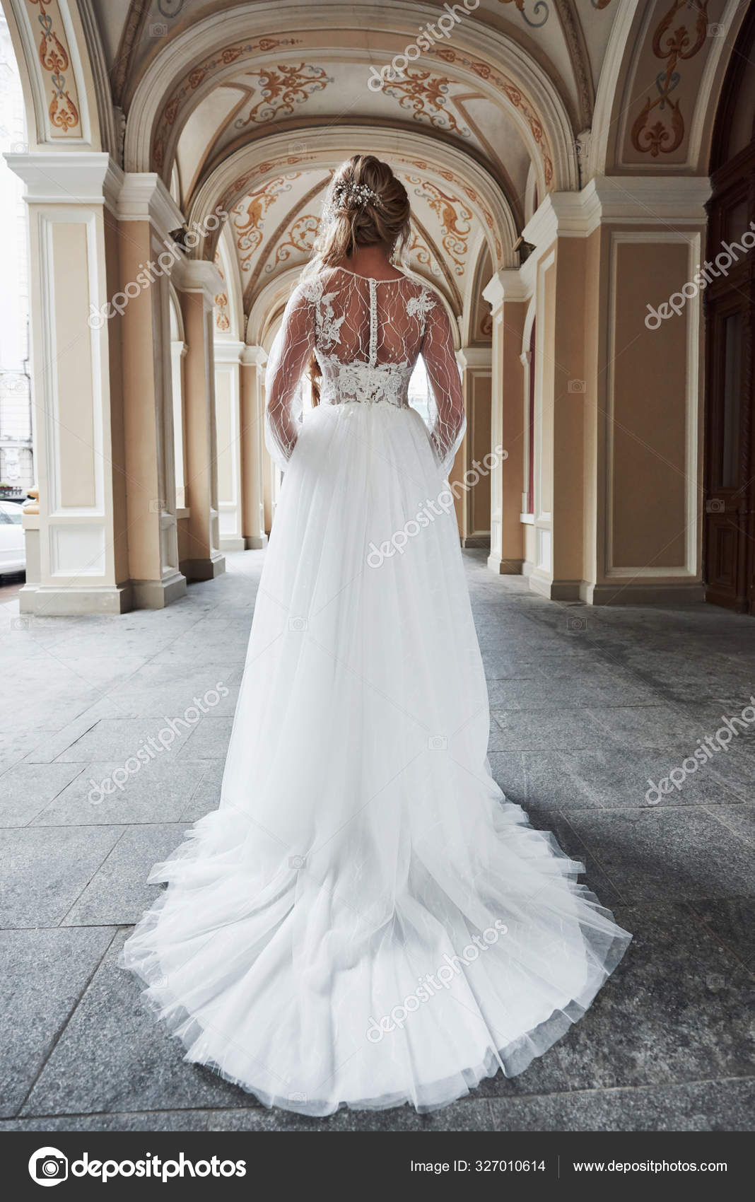 beautiful elegant wedding dresses