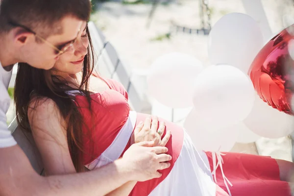 Waiting Baby Pregnant Woman Beloved Husband Sit Bench Husband Hand — Stock Photo, Image