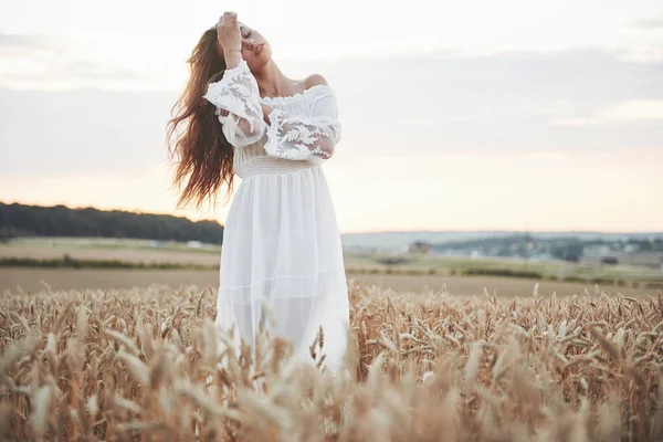 Portrait Beautiful Girl White Dress Field Wheat — Stock Photo, Image