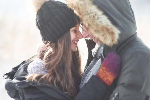 Couple Has Fun Laughs Kiss Young Hipster Couple Hugging Each — Stock Photo, Image