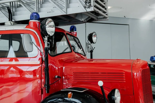 Side View Front Red Polished Fire Truck Standing Indoor Exhibition — Stok fotoğraf