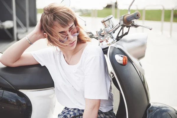 Portrait Beautiful Girl Hipster Sitting Black Retro Scooter Smiling Posing — 스톡 사진