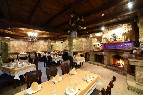 Europees restaurant in felle kleuren — Stockfoto