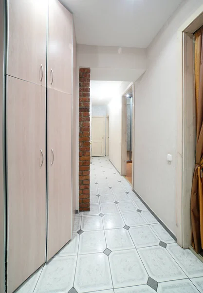 Aydınlık koridor ev iç — Stok fotoğraf