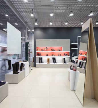 İç modern Avrupa alışveriş Ayakkabı mağazası