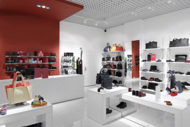 İç modern Avrupa alışveriş Ayakkabı mağazası