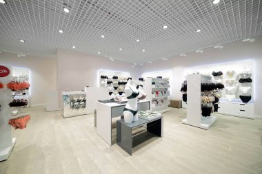 iç parlak iç giyim mağazası