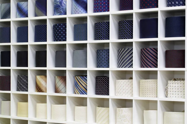 Helt nyt interiør af slips butik - Stock-foto