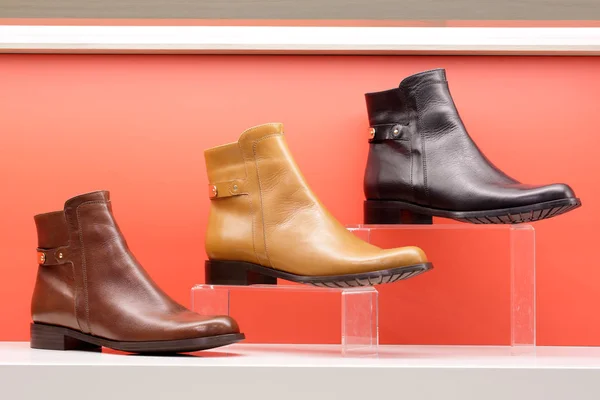 Interior of shoe store in modern european mall — Stock Photo, Image