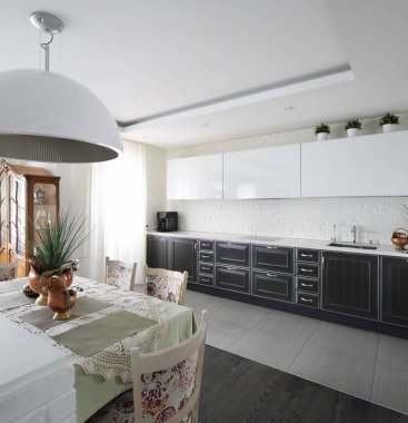 İç modern Avrupa mutfağı