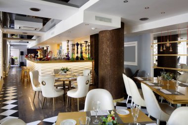 parlak renklerde Avrupa Restoran