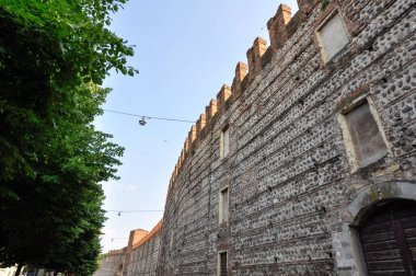 Verona-şehir duvarı
