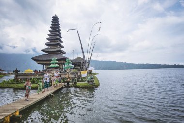 ULUN Danu Bratan Hinduizm Tapınağı