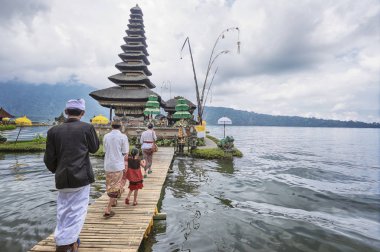 Hinduizm tapınağı Ulun Tuna Bratan, Bali