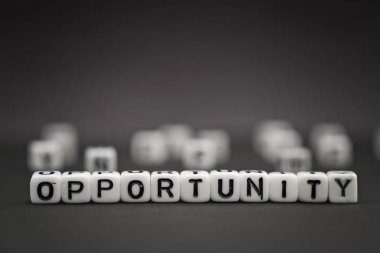 Fırsat tarafından alfabe boncuk